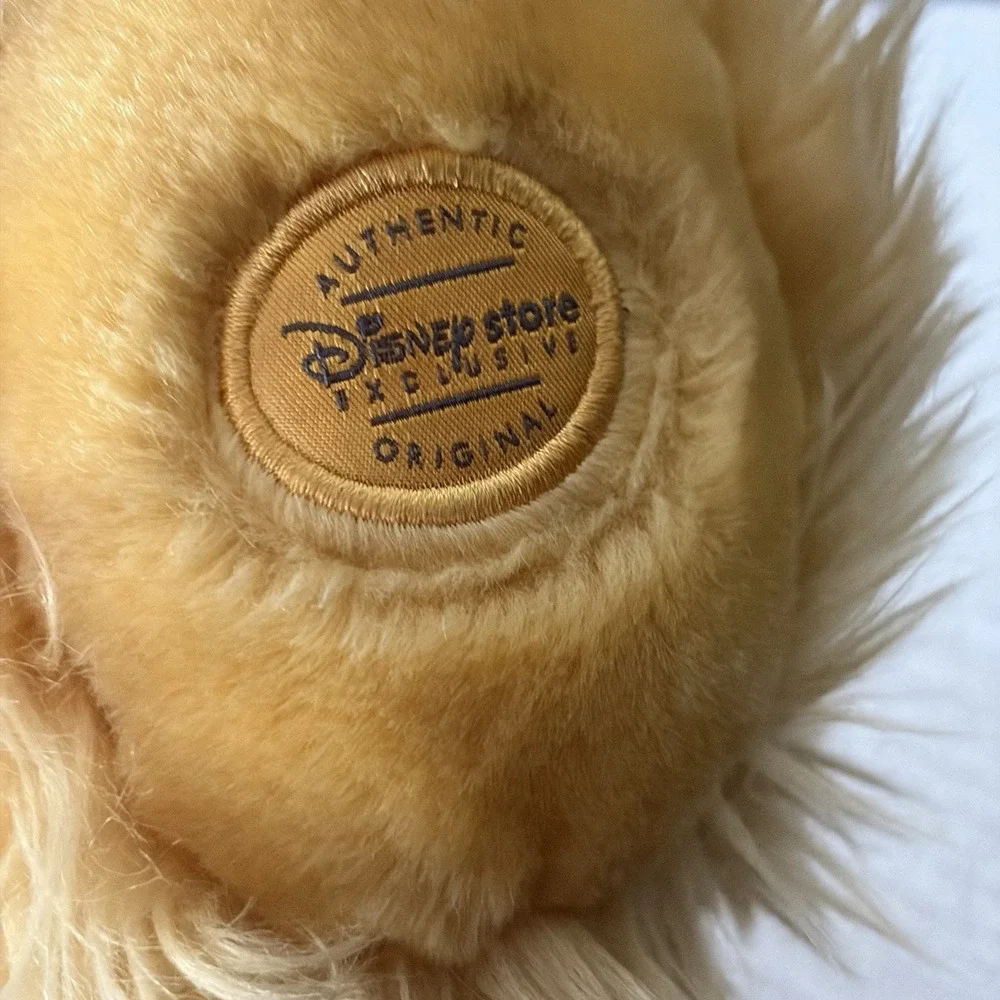 Winnie the Pooh Huge Shaggy Long Hair Disney Store Exclusive Stuffed‎ Animal